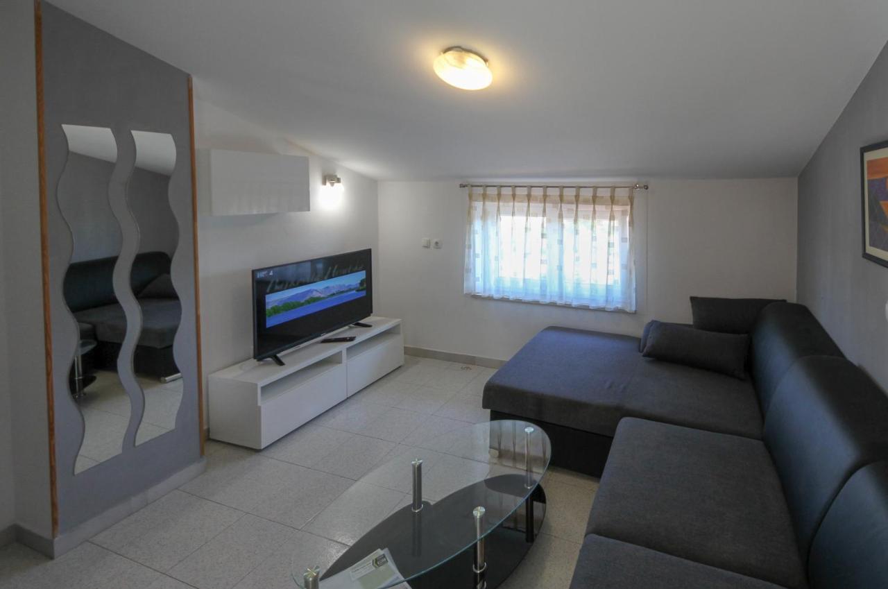 Apartments Borghese Pula Zewnętrze zdjęcie