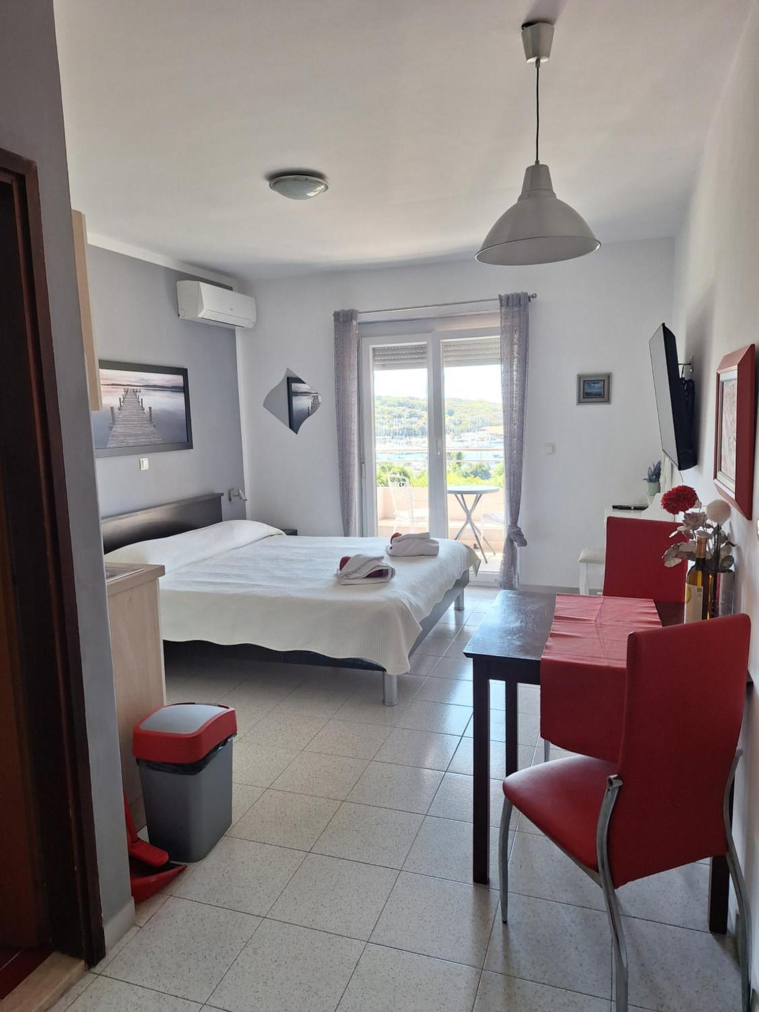Apartments Borghese Pula Zewnętrze zdjęcie